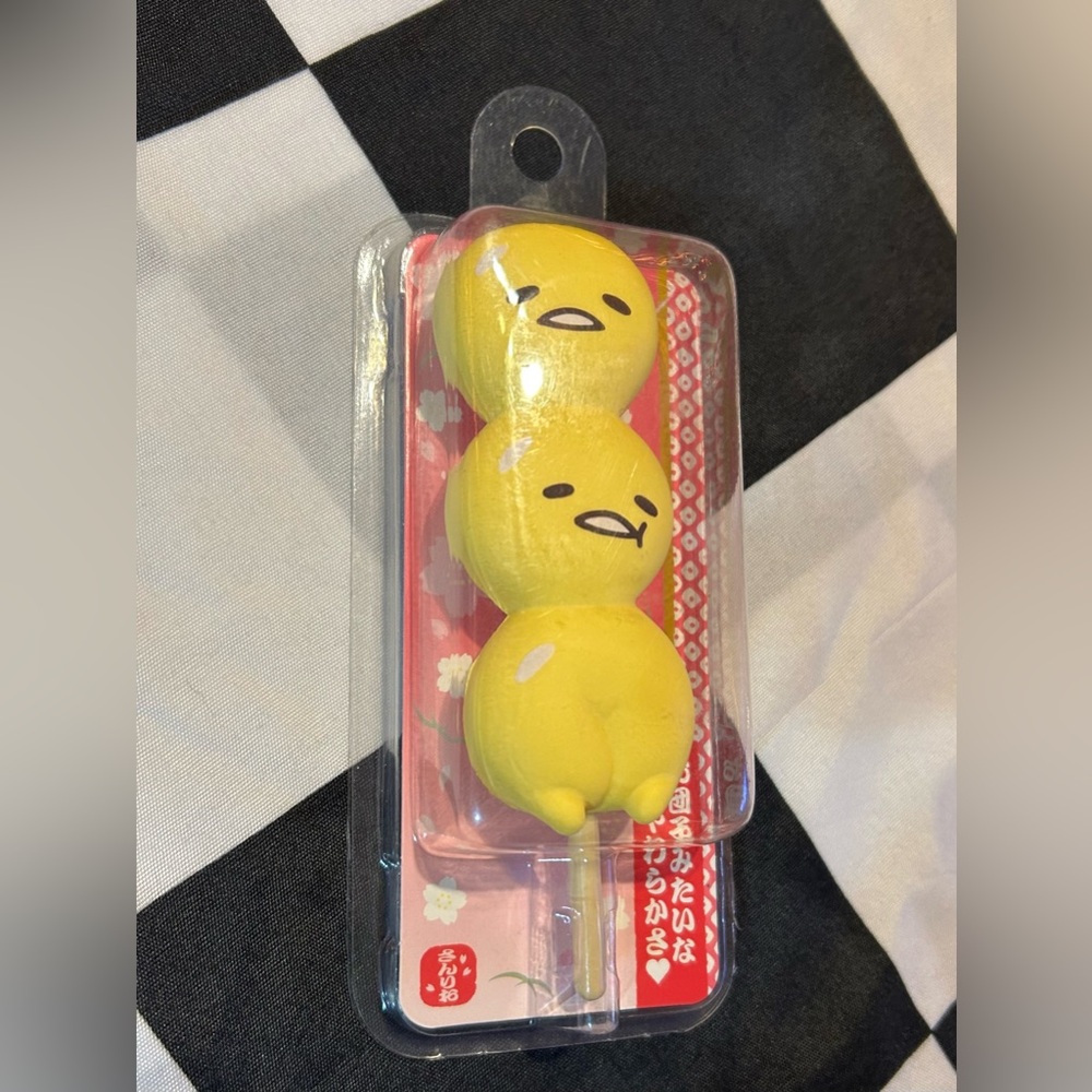 🍳 Sanrio Gudetama Yellow Squishy Dango- Japan Only
